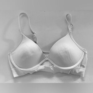 Victoria’s Secret White Racerback Bikini Top – Ultimate Push-Up – Size M